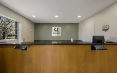 Photo 4 - Quality Inn University Area