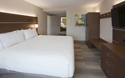 Photo 5 - Holiday Inn Express Roseville-St. Paul by IHG