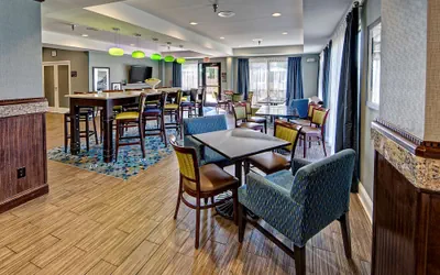 Photo 2 - Hampton Inn Laurinburg