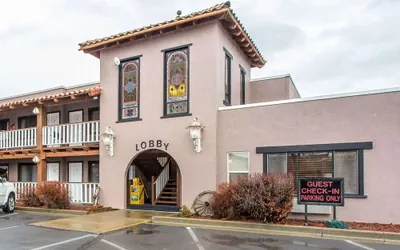 Photo 2 - Rodeway Inn Baker City