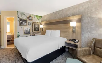 Photo 2 - Best Western Glenview -Chicagoland Inn and Suites