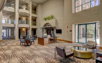 Photo 5 - Hilton Phoenix Airport