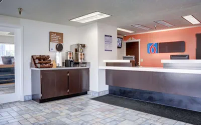 Photo 4 - Motel 6 The Dalles, OR
