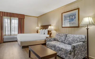 Photo 2 - Best Western PLUS Morristown Inn-Florham Park