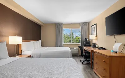 Photo 4 - Ramada by Wyndham Portland