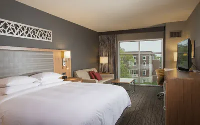 Photo 5 - The Broadway Columbia - a DoubleTree by Hilton