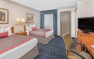 Photo 5 - Ramada by Wyndham Kent Seattle Area