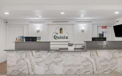 Photo 4 - La Quinta Inn by Wyndham Stockton