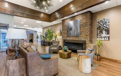 Photo 3 - Best Western CottonTree Inn