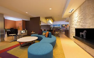 Photo 2 - Fairfield Inn & Suites by Marriott Burlington