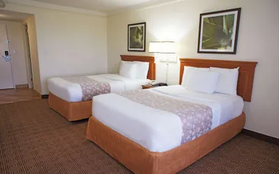 Photo 5 - La Quinta Inn & Suites by Wyndham Coral Springs Univ Dr