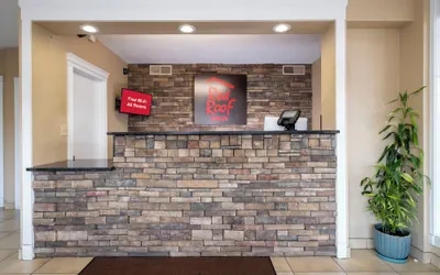 Photo 5 - Red Roof Inn Knoxville North - Merchants Drive