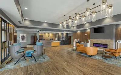 Photo 4 - Comfort Suites Cheyenne