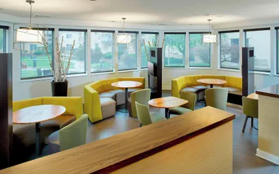 Photo 2 - Courtyard by Marriott Lansing