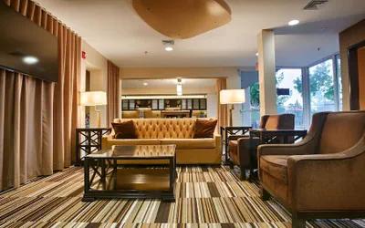 Photo 4 - Best Western Plus Rancho Cordova Inn