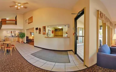 Photo 3 - Red Wing Inn and Suite