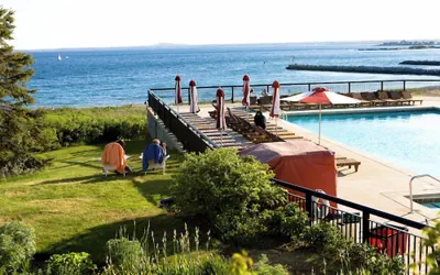 The Colony Hotel