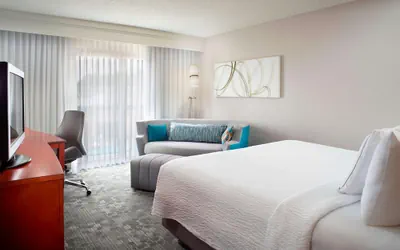 Photo 2 - Sonesta Select Atlanta Airport North