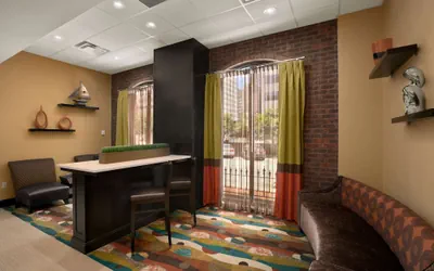 Photo 3 - Days Inn by Wyndham Baltimore Inner Harbor