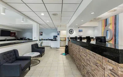 Photo 3 - Studio 6 Suites Jacksonville, NC