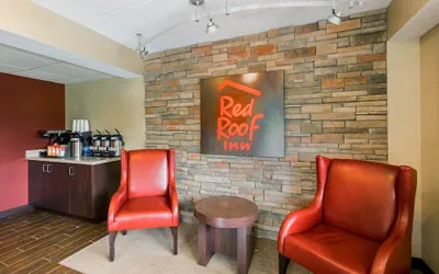 Photo 3 - Red Roof Inn Hilton Head Island
