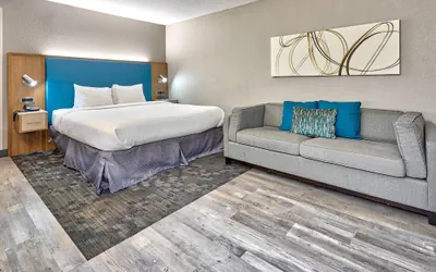 Photo 4 - Country Inn & Suites by Radisson, Hampton Coliseum