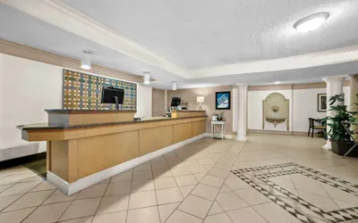 Photo 3 - Howard Johnson by Wyndham Columbus Fort Benning