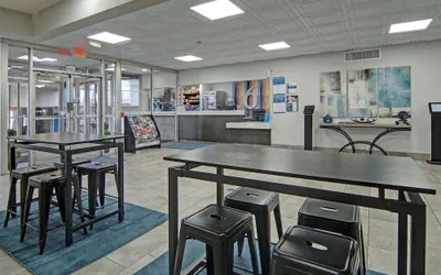 Photo 5 - Motel 6 Mesquite, TX – Town East