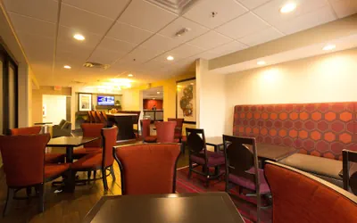 Photo 5 - Hampton Inn Columbus-South