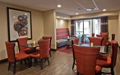 Photo 4 - Hampton Inn Columbus-South