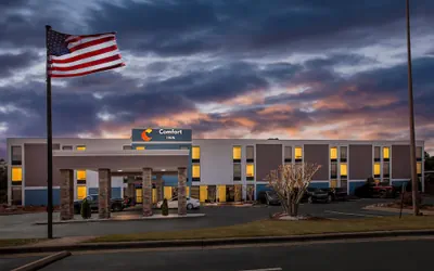 Photo 2 - Comfort Inn Laurinburg