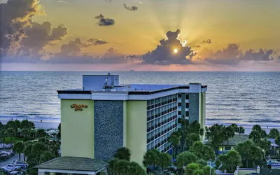 Photo 2 - Hampton Inn Jacksonville Beach/Oceanfront