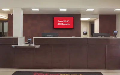 Photo 3 - Red Roof Inn PLUS+ & Suites Erie