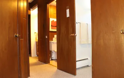 Photo 4 - St. Moritz Lodge & Condominiums