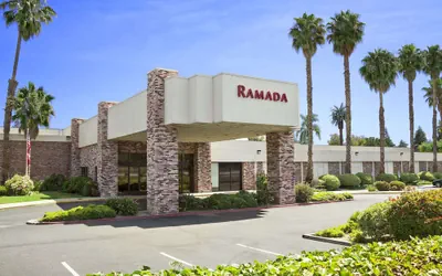 Photo 2 - Ramada by Wyndham Sunnyvale/Silicon Valley
