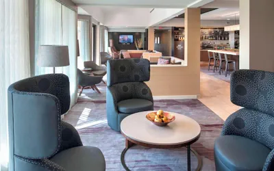 Photo 2 - Courtyard by Marriott Mt. Laurel