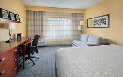 Photo 5 - Courtyard by Marriott Mt. Laurel