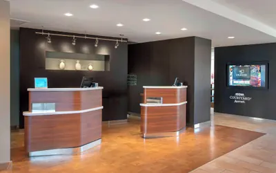 Photo 3 - Courtyard by Marriott Mt. Laurel