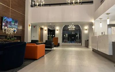 Photo 4 - La Quinta Inn & Suites by Wyndham San Francisco Airport West