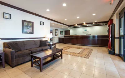 Photo 3 - Quality Inn & Suites Quakertown - Allentown