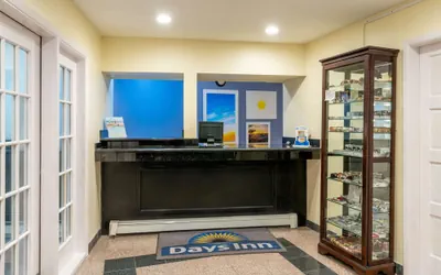 Photo 3 - Days Inn by Wyndham Grants
