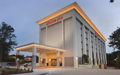 Photo 2 - Hampton Inn Atlanta Buckhead