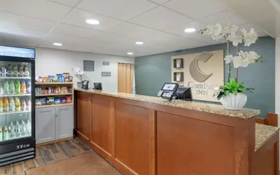 Photo 5 - Comfort Inn South Portland Airport
