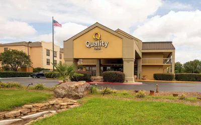 Photo 2 - Quality Inn Monroe