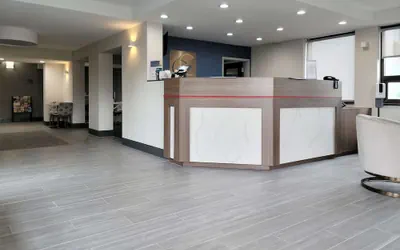 Photo 4 - Comfort Inn & Suites Wyomissing/Reading