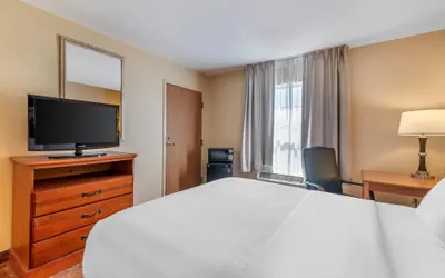 Photo 5 - Quality Inn at Bangor Mall