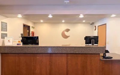 Photo 3 - Comfort Inn Iron Mountain North