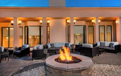 Photo 2 - Courtyard by Marriott Rockville