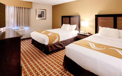 Photo 2 - Quality Inn & Suites Marion