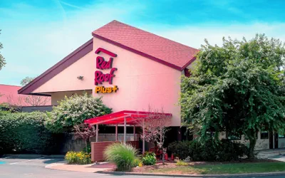 Red Roof Inn PLUS+ West Springfield